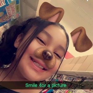 Meet your Posher, Pilar